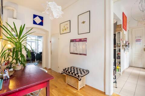 Fro-Media - Streetside Room 2 - Community Space Vienna Exterior photo